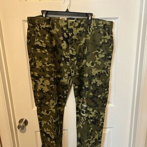 Levi Camouflage Cargo Pants for Men